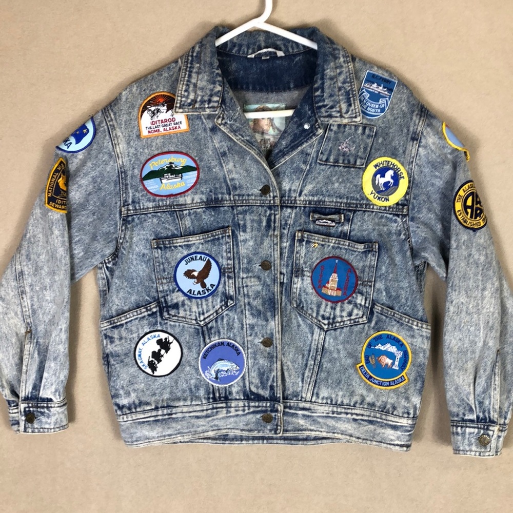 Vintage Whipp Acid Wash Distressed Denim Jean Jacket With‎ Alaska Patches Size S